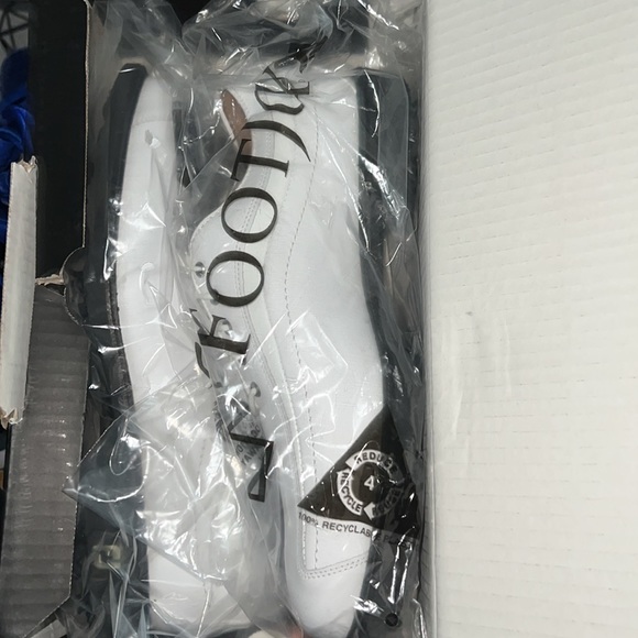 Footjoy ICON 9.5 Medium (Style52315) - Picture 2 of 6